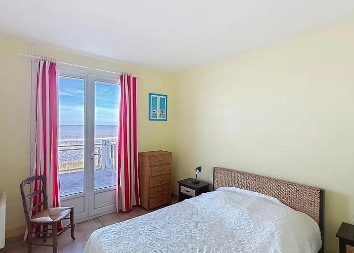 Stella Maris Rdc 公寓 *